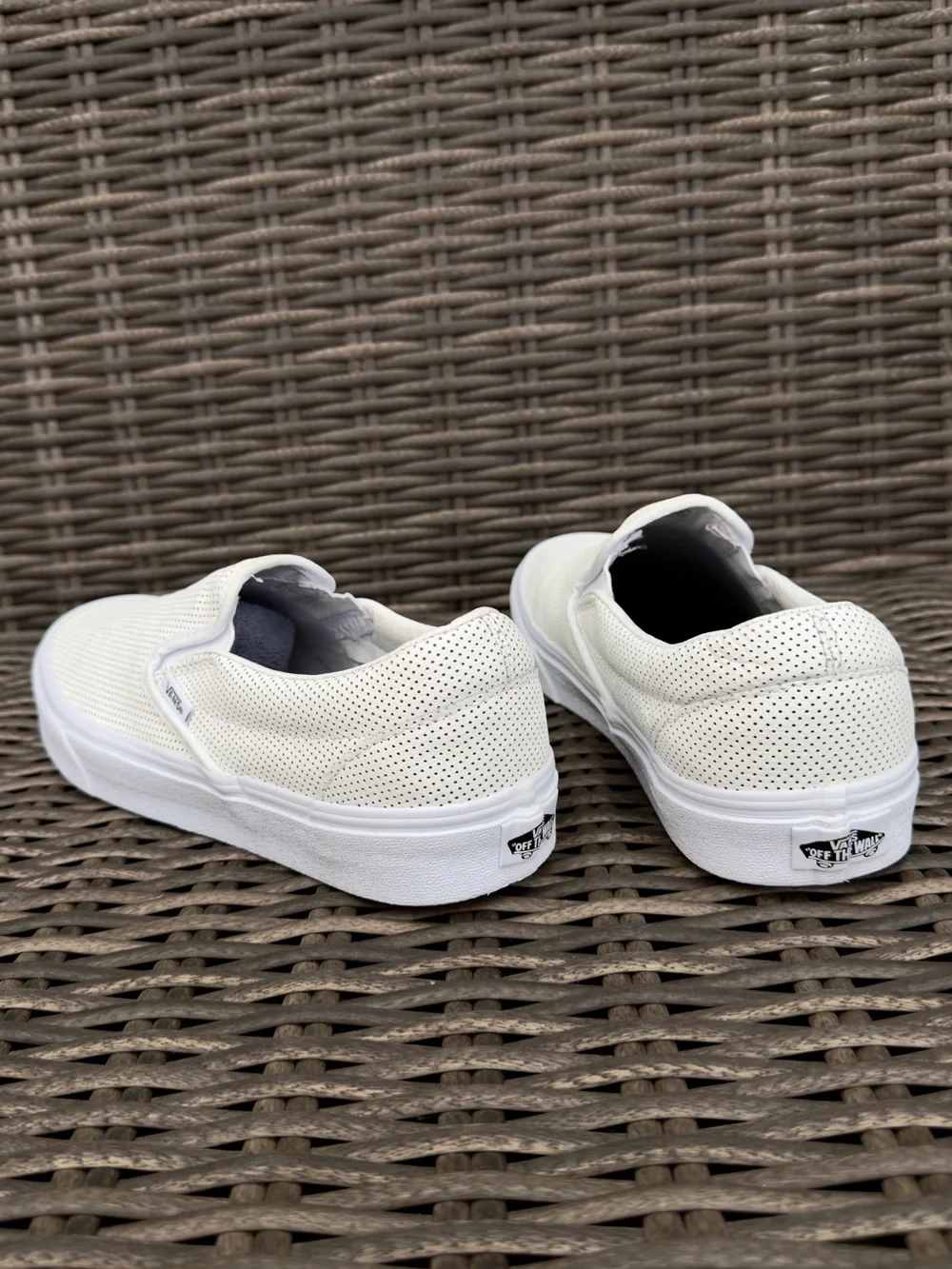 Vans Classic Slip-On Perf Leather White Sneakers Men’s 8.5 Women’s 10 EU 41